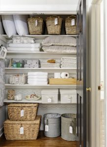 organising linen closet